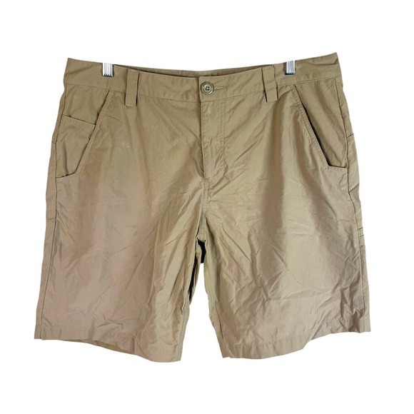 Under Armour Mens Heatgear Shorts Size 38 Beige Brown Nylon‎ Flat Front *read - Picture 1 of 6